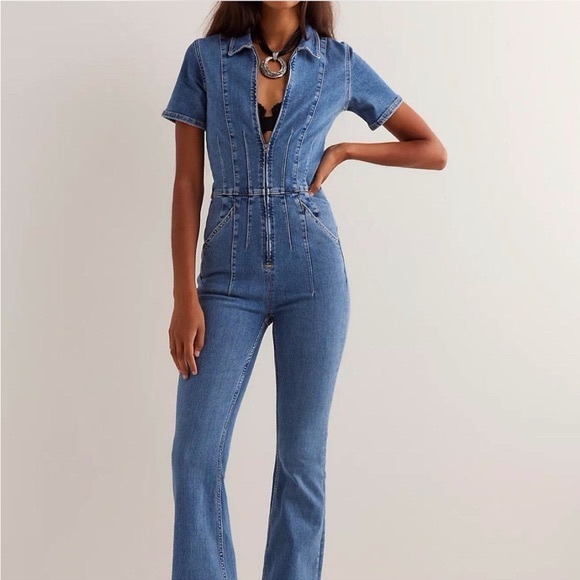 Free People We The Free Jayde Denim Jumpsuit flare leg size medium - Picture 3 of 12